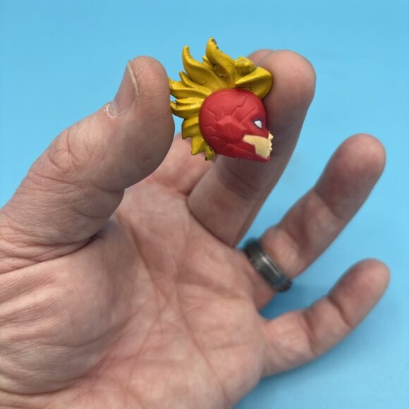 DISNEY TOY BOX CAPTAIN MARVEL HEAD ONLY - Picture 2 of 4